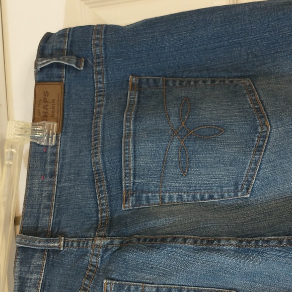 90s Chaps Katelyn boot cut jeans. Size 20 waist- 20" flat inseam - 29" rise 12". - Picture 3 of 4